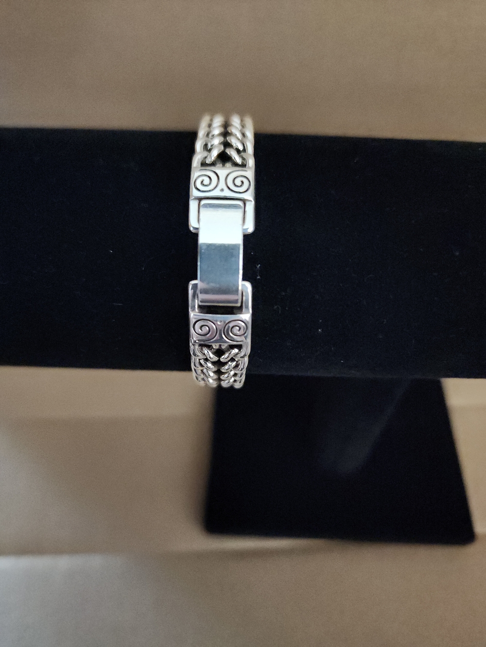 Brighton Silver Tone Buckle Bracelet - Intricate Scroll Design - Picture 3 of 7